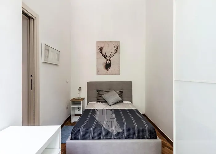 Vatican Gallery Apartment *
